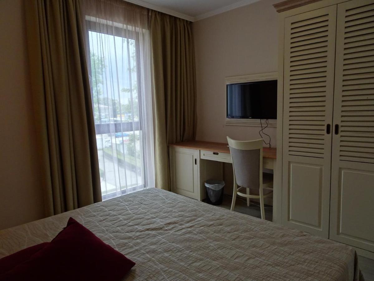 Private Apartments In White Rock Castle Balchik Esterno foto