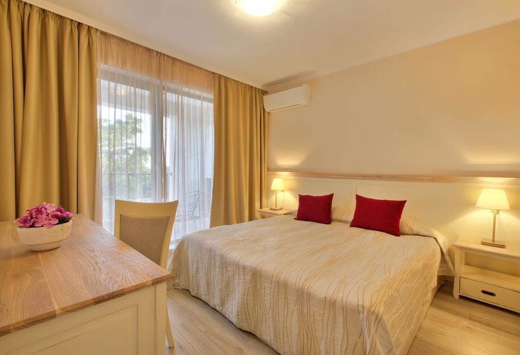 Private Apartments In White Rock Castle Balchik Camera foto